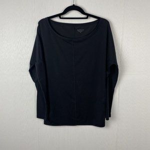 Athleta Woman’s Black Long Sleeves Scoop Neck Stretch Top Size XS.